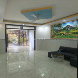 bán nhà sổ chung, dt 4x14m2, giá 1,35 tỉ, thái hòa, Bình Dương