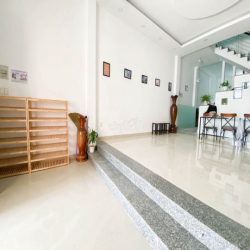 KTX NAM Ngay Cao Đẳng Công Thương- MIỄN PHÍ hết, Máy lạnh Giờ tự do