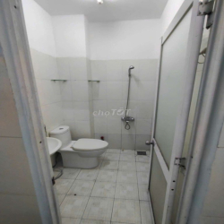 CHO THUÊ NHÀ HẺM 3 GÁC, 2 XET, PHẠM VAN HAI