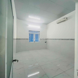 Cho Thuê Nhà 2 Phòng Ngủ Có Máy Lạnh Khu Dân Cư Hồng Loan 6A