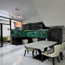 NHÀ TRỆT LẦU - HẺM 67 HÙNG VƯƠNG