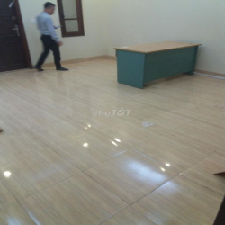 Nhà ngõ 118 Nguyễn Khánh Toàn, Dt 100m2 x 4 tầng 2 mặt tiền, đường 8m