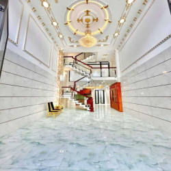 nhà ĐẸP y hình 4 x 18 có 5pn 5wc sân thượng