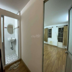 Chính chủ cho thuê nhà nguyên căn đường Hưng Phú P8 Q8