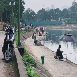 Cho thuê nhà nguyên căn, mặt ngõ, mặt hồ Định Công, phù hợp kinh doanh