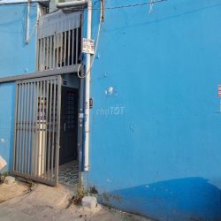 Cho thuê phòng máy lạnh, có gác, giờ tự do, gần đường Phạm Văn Đồng