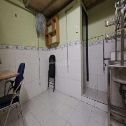 Cho thuê phòng máy lạnh, có gác, giờ tự do, gần đường Phạm Văn Đồng