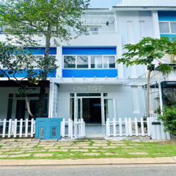 NHÀ PHỐ 3 TẦNG 3PN 3WC FULL NỘI THẤT ĐẸP KHU AN NINH TIỆN ÍCH ĐẦY ĐỦ
