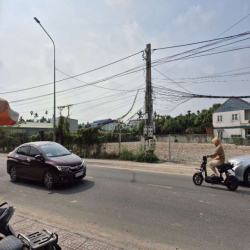 Cho thuê Mặt bằng 2000m2 (50x40m) Đường Hưng Dịnh 31