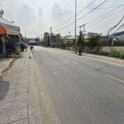 Cho thuê Mặt bằng 2000m2 (50x40m) Đường Hưng Dịnh 31