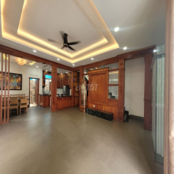 Cho thuê biệt thự 7x18m 3L4PN gần Đỗ Xuân Hợp, Cầu Năm Lý