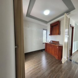 Cho thuê biệt thự 7x18m 3L4PN gần Đỗ Xuân Hợp, Cầu Năm Lý