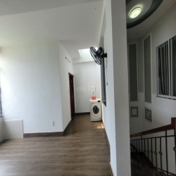 Cho thuê biệt thự 7x18m 3L4PN gần Đỗ Xuân Hợp, Cầu Năm Lý