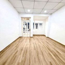 Cho Thuê Nhà 4x9 1Lầu 3Pn Hẻm🚗 252 Phạm Văn Chiêu