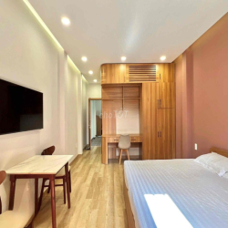 studio ban công thoại ngọc hầu, tân phú