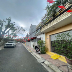 Cho thuê Nhà 3 tầng đủ đồ đẹp ở ngõ 437 Đà Nẵng