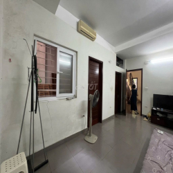 Mặt ngõ kinh doanh ôtô ra vào phố Liễu Giai, DT 100m2, MT 5m, giá 4xtr