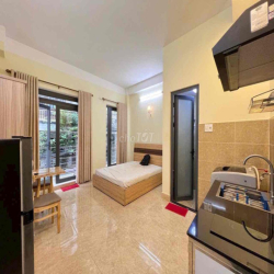 Cho Thuê Studio quận 10 - Thang máy nhà xe - hẻm yên tĩnh - Rộng 35m2