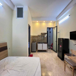 Cho Thuê Studio quận 10 - Thang máy nhà xe - hẻm yên tĩnh - Rộng 35m2