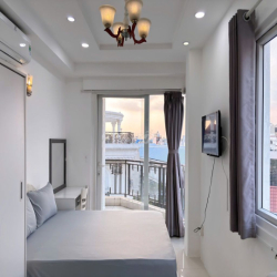 Căn hộ nội thất cao cấp cửa sổ thoáng Lê Văn Sỹ gần CV Hoàng Văn Thụ