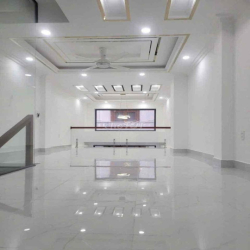 Cho Thuê Nhà Phố Nguyên Căn 5PN KDC Hoàng Quốc Việt Quận 7