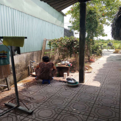 Nhà mặt tiền hẻm xe hơi.