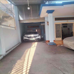 ĐỐI DIỆN  TTTM GIGAMAL HẺM TẢI SÂN ĐẬU 3 CHIẾC Ô TÔ + VPCTY+ KD ONLINE