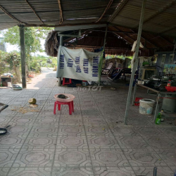 Nhà mặt tiền hẻm xe hơi.