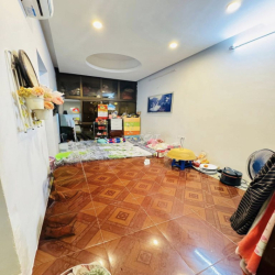 GIÁ ĐẦU TƯ -SIÊU HIẾM PHỐ BẠCH MAI - LÔ GÓC -MẶT NGÕ -60M RA MẶT PHỐ 