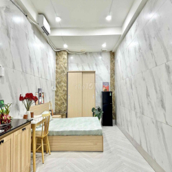 1 phòng ngủ ban công , studio cửa sổ trung tâm gần Lotte