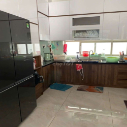 cho thuê biệt thự Khi Đại An phường 9 3PN full nội thất đẹp