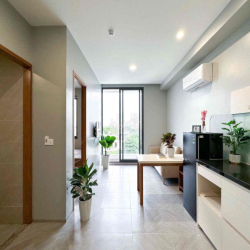 1 phòng ngủ ban công , studio cửa sổ trung tâm gần Lotte