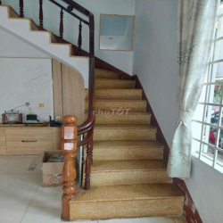 Cho Thuê Nhà Mặt Tiền Nguyễn Lâm BmT