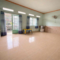 NHÀ PHỐ 4.5M x 12M ĐÚC 2 TẤM HẺM NHỰA 5M . ĐƯỜNG LÂM THỊ HỐ . Q12