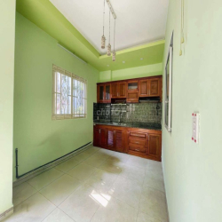 Nhà 2pn, hẻm xe hơi tiện kinh doanh 