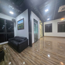 Cho thuê làm spa, cà fe gần làng đại học quốc gia