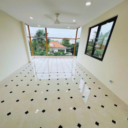 CHO THUÊ NHÀ ĐƯỜNG 47-QUỐC HƯƠNG, THẢO ĐIỀN, DT 4x20M, 4 LẦU TM, 55TR