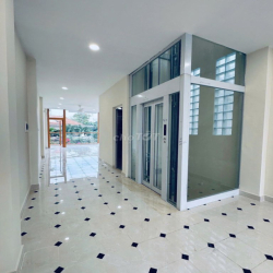 CHO THUÊ NHÀ ĐƯỜNG 47-QUỐC HƯƠNG, THẢO ĐIỀN, DT 4x20M, 4 LẦU TM, 55TR