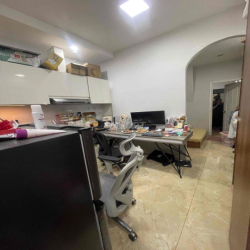 Phòng tách bếp full nội thất khu trung tâm