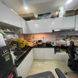 Phòng tách bếp full nội thất khu trung tâm