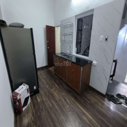 Cho thuê nhà mặt phố trần phú ba đình