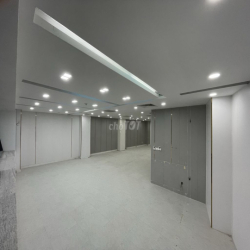 Chính chủ cho thuê 2 sàn tầng 3+4 (300m2) tòa nhà mặt phố mặt tiền 10m