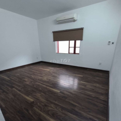 Cho thuê nhà mặt phố trần phú ba đình