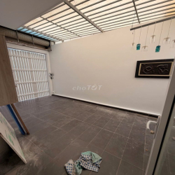 CHO THUÊ BIỆT THỰ KDC TẤN TRƯỜNG – ĐƯỜNG PHÚ THUẬN FULL NỘI THẤT