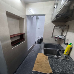 Cho thuê nhà mặt phố trần phú ba đình