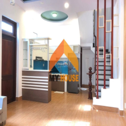 MỜI BẠN THUÊ NHÉ NHÀ PHỐ Q2 2LẦU 3PN FULL NỘI THẤT