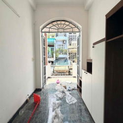 DUPLEX BANCONG CHỈ 4X 😳😳 NGAY TRUNG TÂM PN