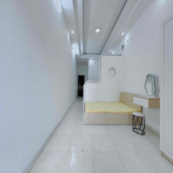 Cho thuê căn hộ studio tách bếp balcon full nt gần CV Lê Thị Riêng Q10