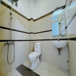 Cho thuê căn hộ studio tách bếp balcon full nt gần CV Lê Thị Riêng Q10