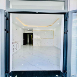 Nhà DT 250m2 1Trệt 1Lừng 3Lầu 5Pn 5Wc Sân Thượng, cho làm CHDV